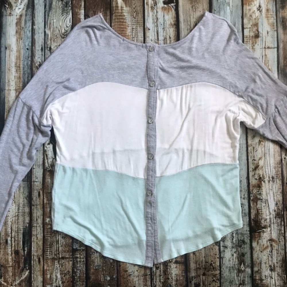 Color Block Soft Knit Button Back Top - Picture 5 of 7